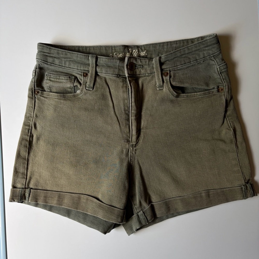 Universal Thread Shorts - Picture 2 of 2